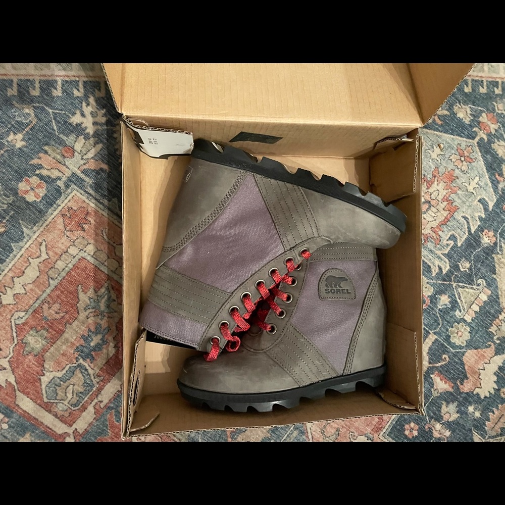 Sorel Lexie Wedge NWT